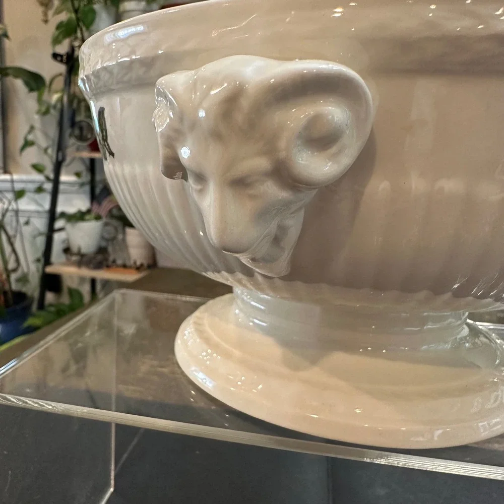 Wedgwood Edme Pedestal Bowl White Vintage Moss Rose Pattern Ram Handles